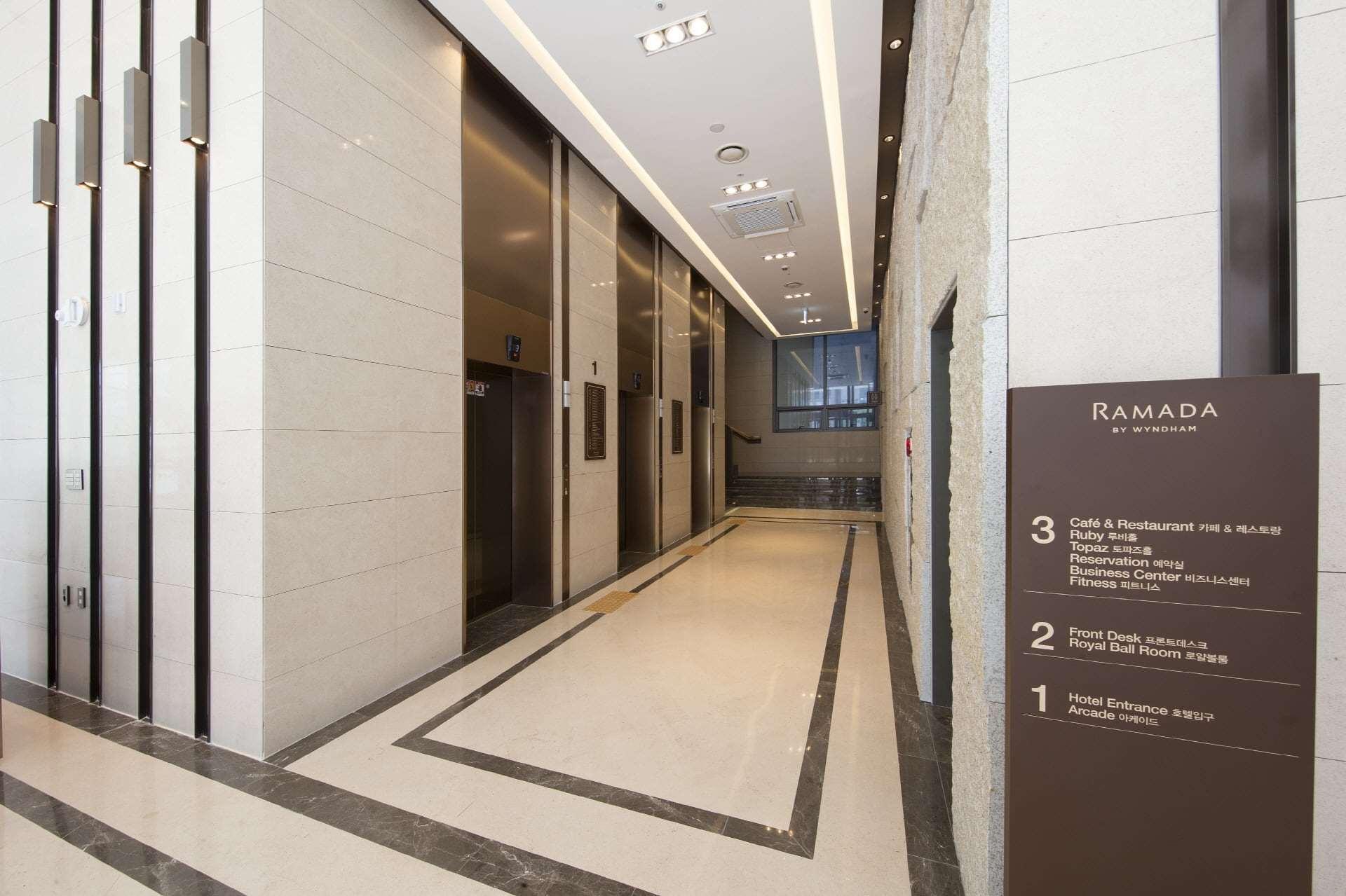Ramada By Wyndham Daejeon Hotel Eksteriør billede